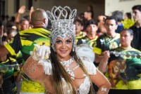 Intendente Lima acompañó el primer desfile del Carnaval 2024 en Salto
